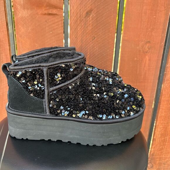 Ugg Ultra Mini Chunky Sequin platform boots black sequins size 8US ✨ - Picture 2 of 9